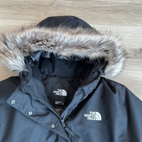 The North Face Women's Arctic Parka size xl color black NWOT - Picture 9 of 14